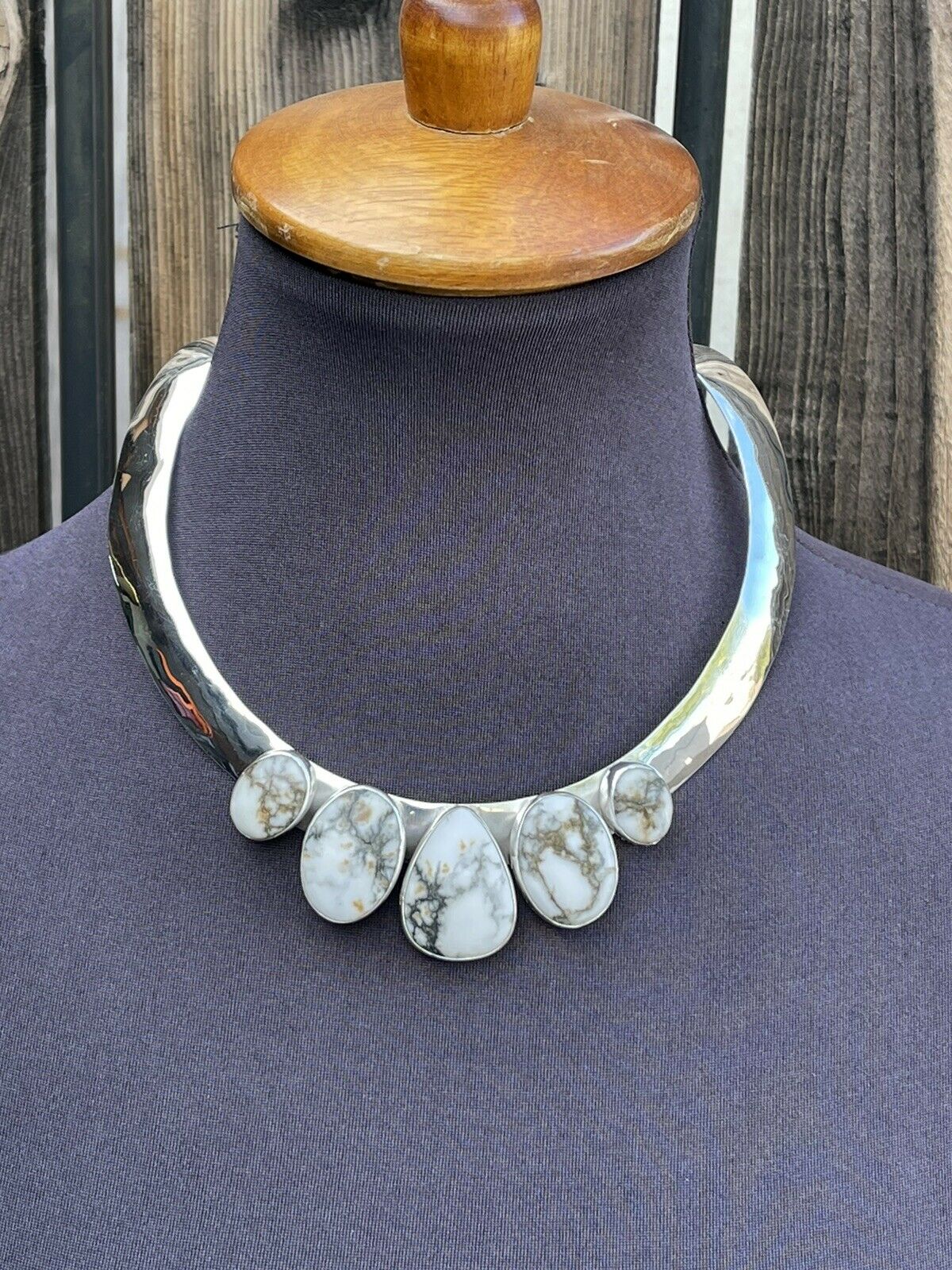 Navajo Sterling Silver & White Buffalo 5 Stone Choker Necklace Signed