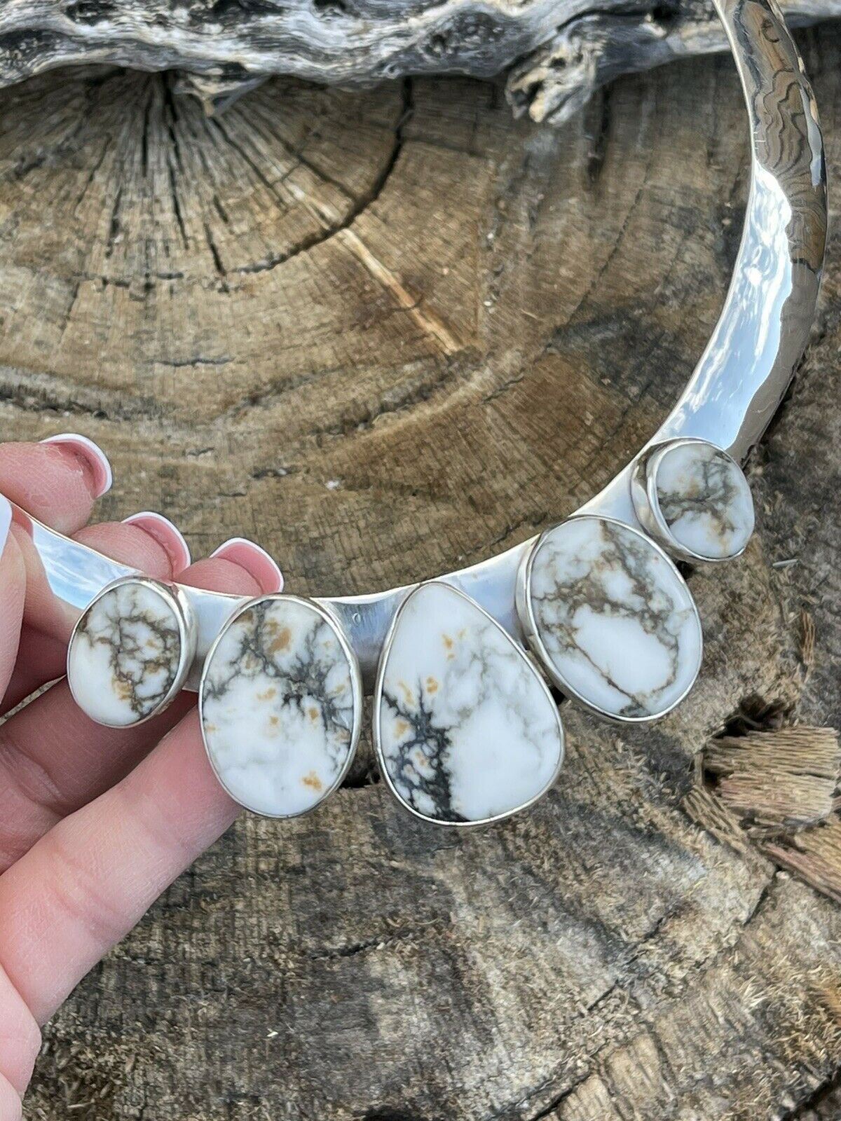 Navajo Sterling Silver & White Buffalo 5 Stone Choker Necklace Signed